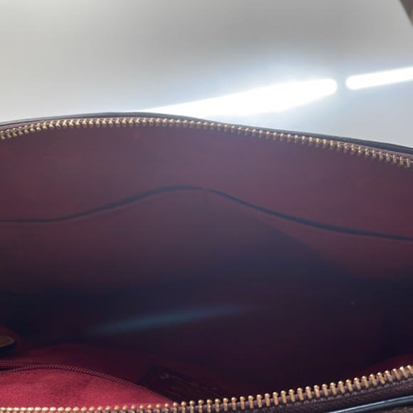 Shimmering deep purple coach bag , has a shimmer to it , very chic - Picture 3 of 7